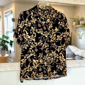 Forever 21 Black and Gold Floral Chain Short Sleeve Button Up Shirt Size Large L